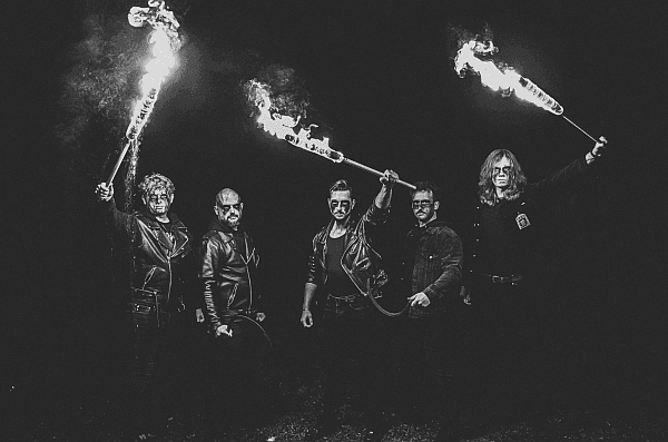 Black punkowe Mary wydało pieśnią żałobną