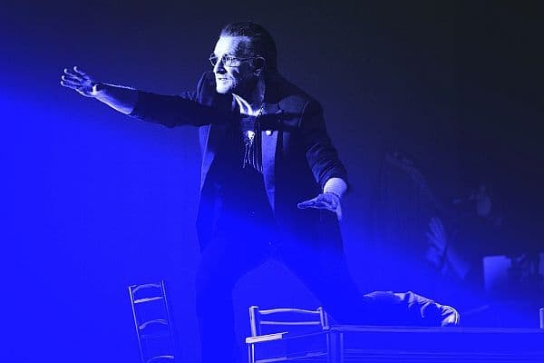 Bono wyda "Stories Of Surrender"