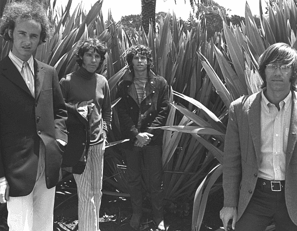 Za rok 60 urodziny The Doors