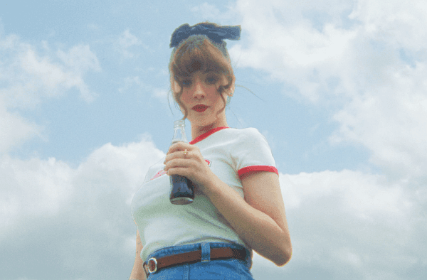 Marie zaserwowała "Zero Coke"