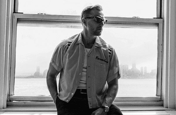 Mrozu podzielił serce pół na pół