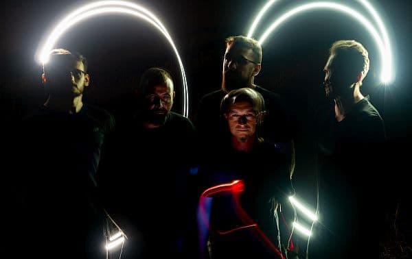 SubLunar wydał „A Random Moment of Stillness”