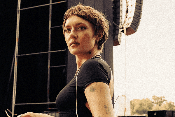 Ofelia i Natalia Przybysz prezentują "Króla Ciszy"