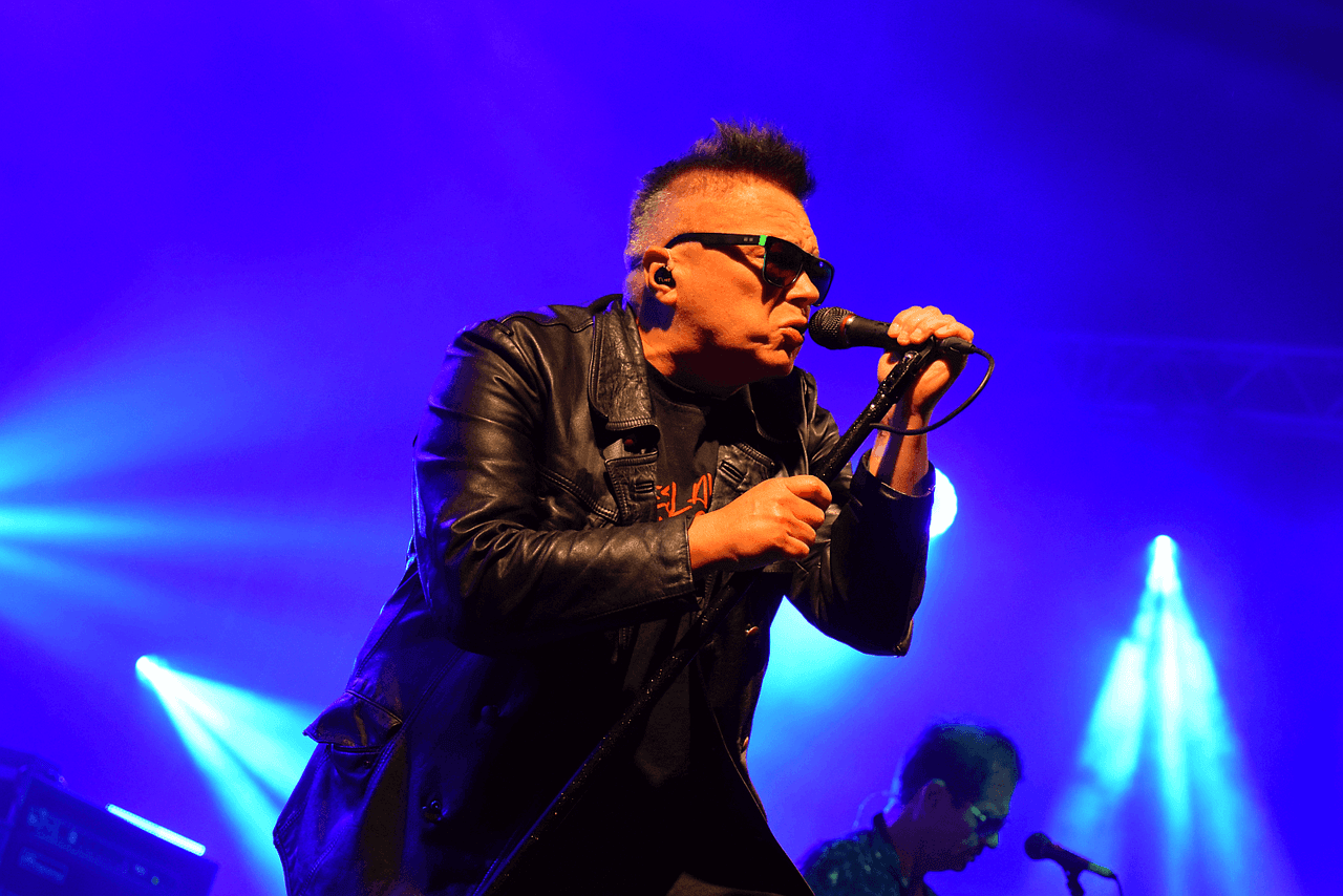 Muniek Staszczyk bez ciemnych okularów