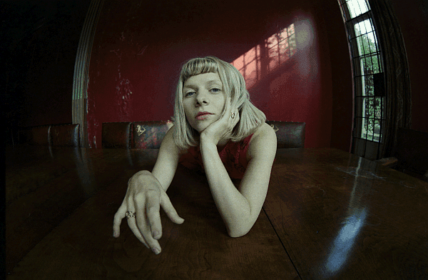 Aurora na dwóch koncertach w Polsce