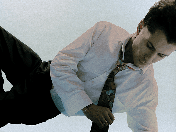 Aleksander Siczek zabiera nas na "nocny dzień"