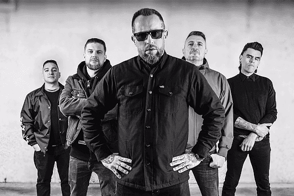 BOOZE & GLORY zapowiada premierę "Whiskey Tango Foxtrot"