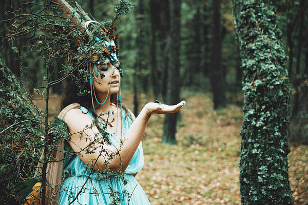 EleeS z zaproszeniem do lasu