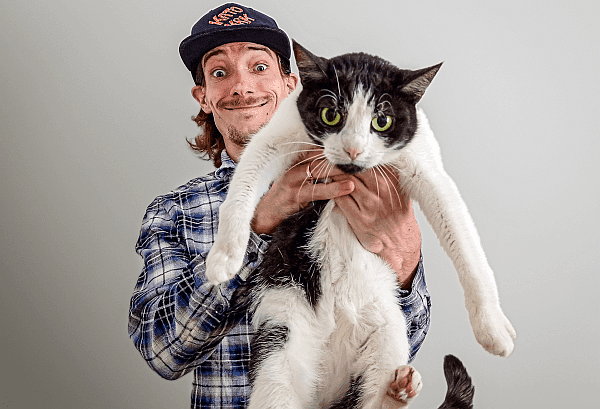 Ignacy Puśledzki wyje jak "Zakochany Kundel”