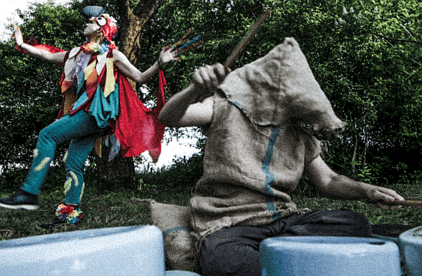 Pupile Awangardy grają na garnkach