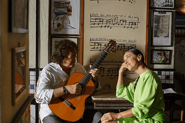 Dorota Miśkiewicz i Toninho Horta nucą i gwiżdżą