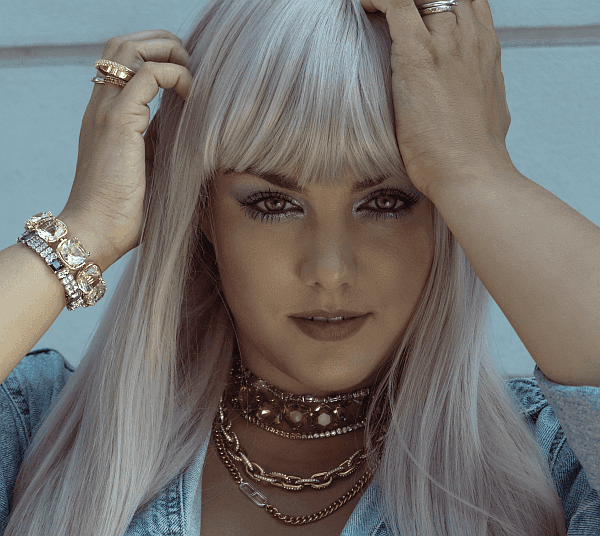 Ewa Farna znalazła wspólnika zbrodni