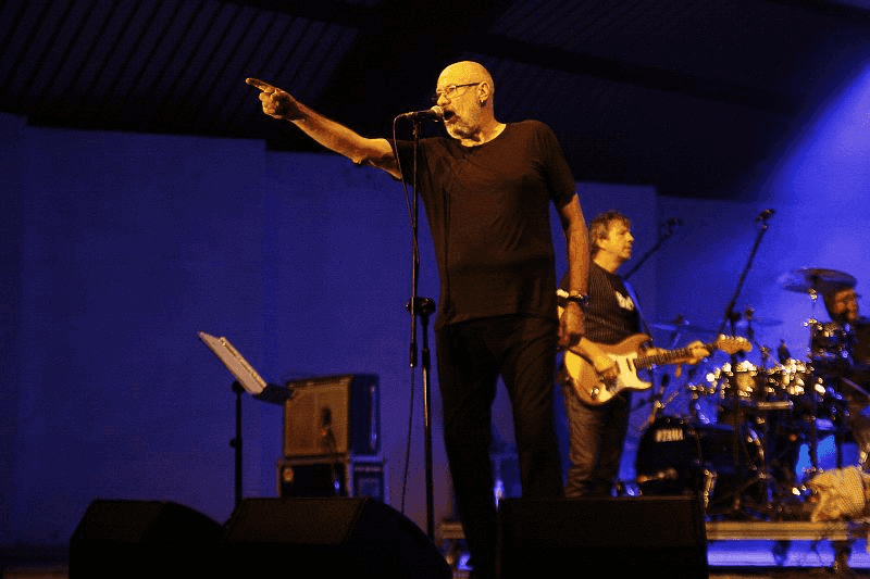 Fish na pożegnalnej trasie po Polsce