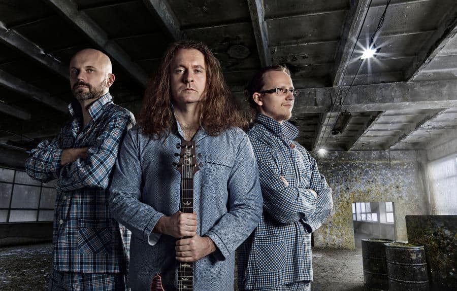 Administratorr Electro w "Rzepaku"