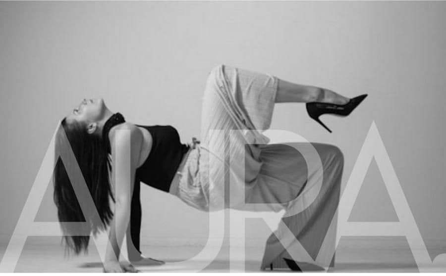 AURA. dokonuje wyboru między sercem a rozumem