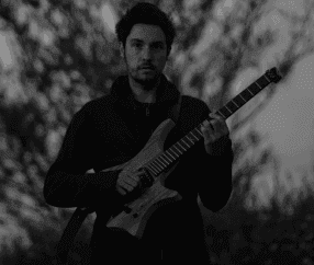 Australijski gitarzysta Plini zagra w Polsce