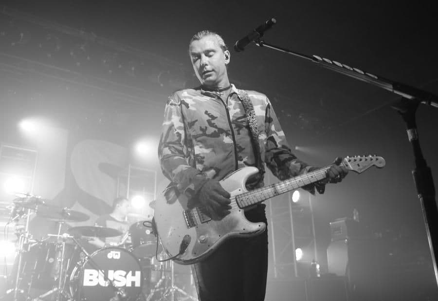 Bush jednak zagra w Warszawie