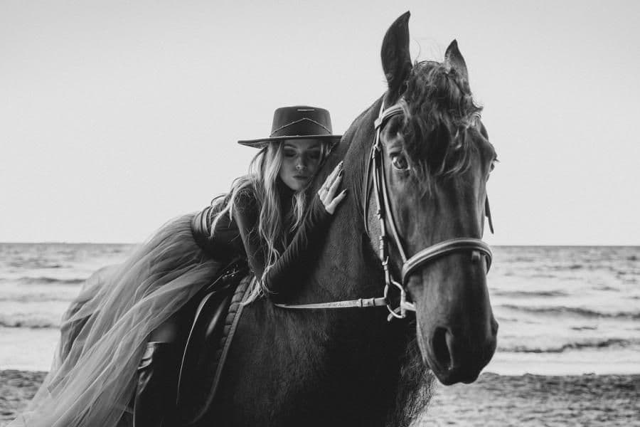 Clödie z nowym singlem 'Hold On'