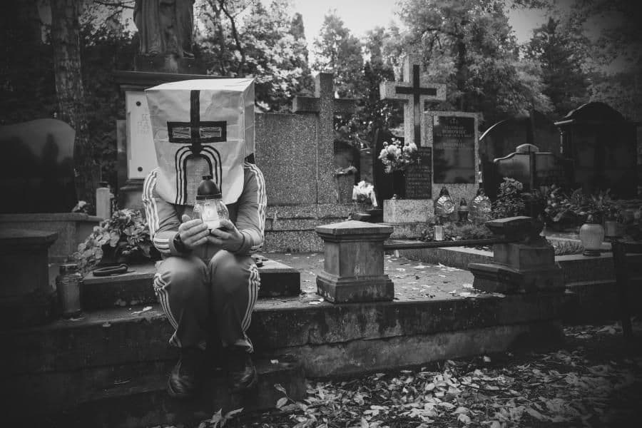 Cmentarne love story Dildo Bagginsa