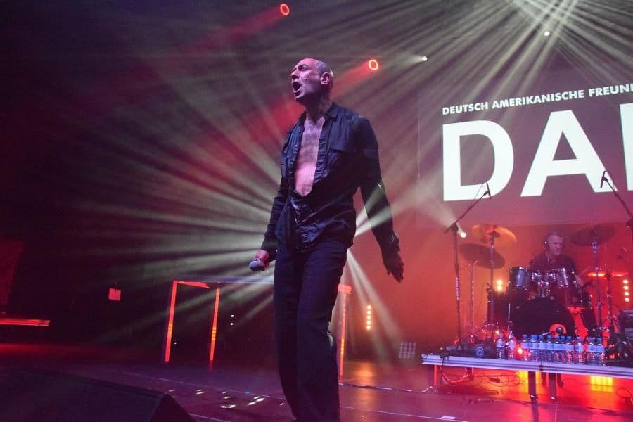 D.A.F. wyda pożegnalny album