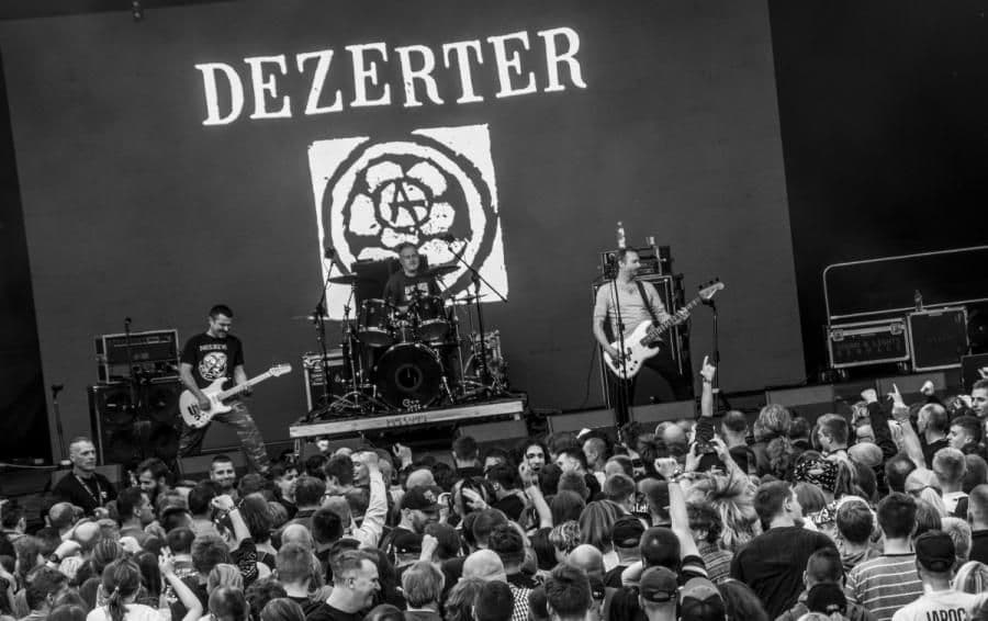 Dezerter zagra wiosenną trasę po Polsce