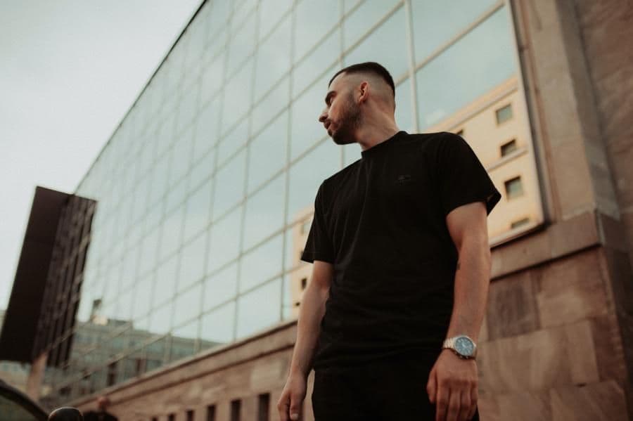 EMAS wyda album na 30 urodziny