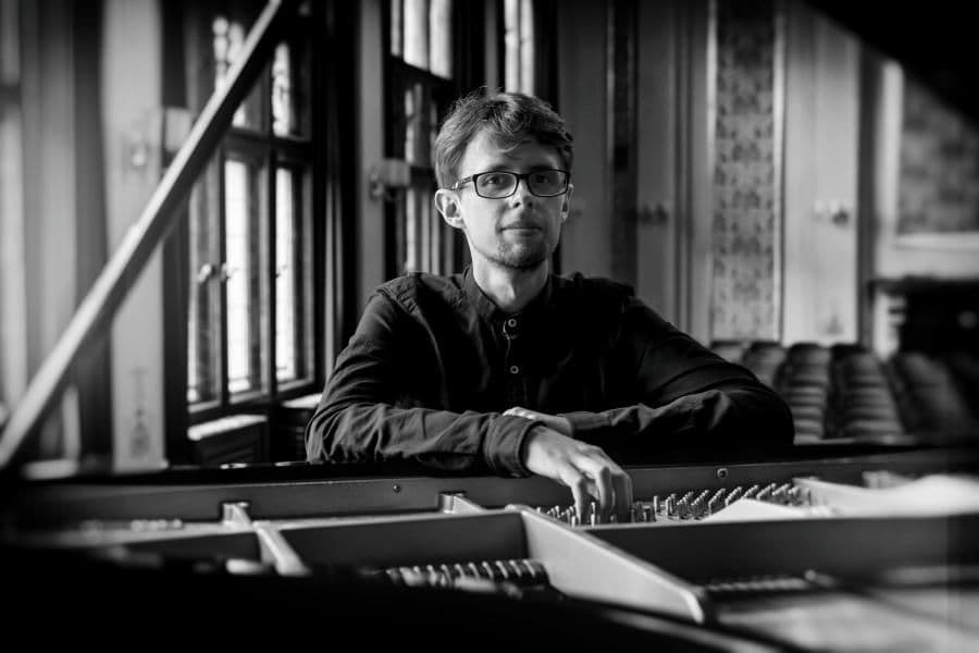 "Hebanowy" Sebastian Zawadzki