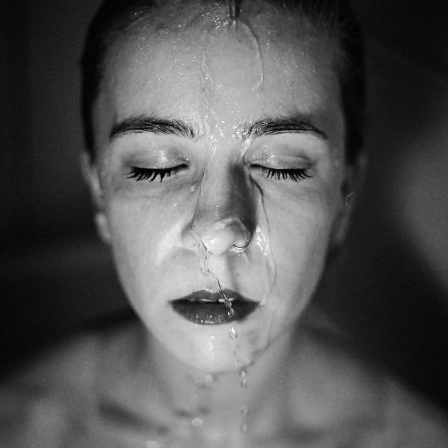 Ina West wyda winyla i wesprze ule