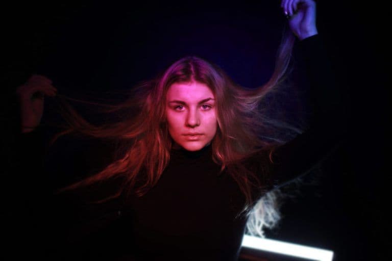 Kamila Krawczyk wydała debiutancki singel