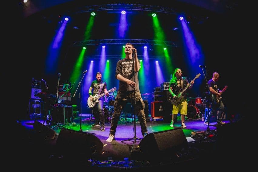 Katowickie De Łindows rozpaliło 'Pożar W Burdelu'