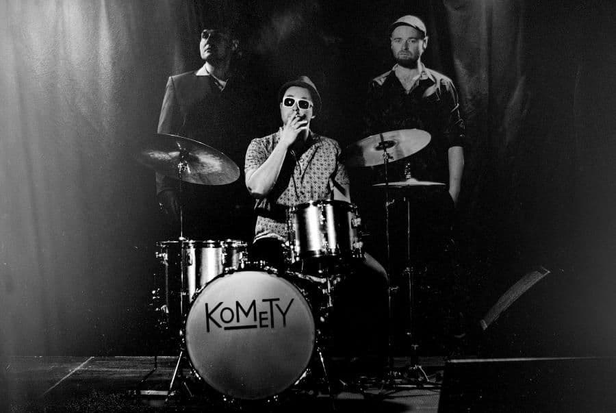 Komety z nowym singlem "Nigdy"