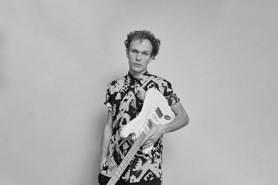 Max Bravura zaprezentował 'Myśliwych'