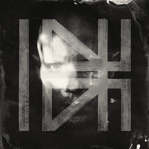 Muzyczny lider A Perfect Circle wrócił do muzycznych korzeni