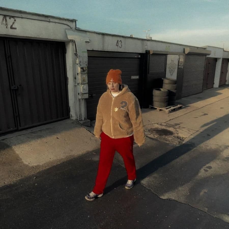 Nanga nakręciła klip komórką