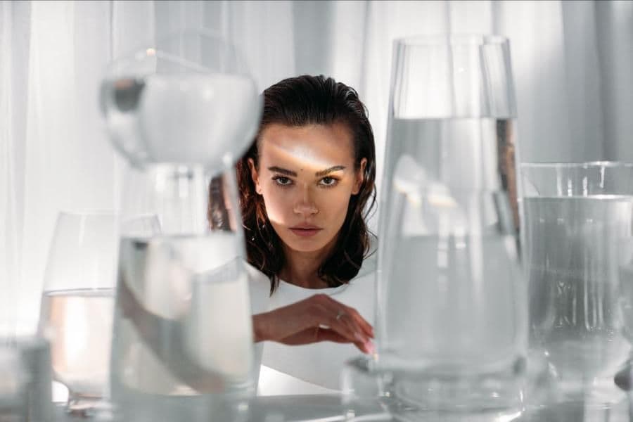 Natalia Szroeder zaprasza do położenia się tu