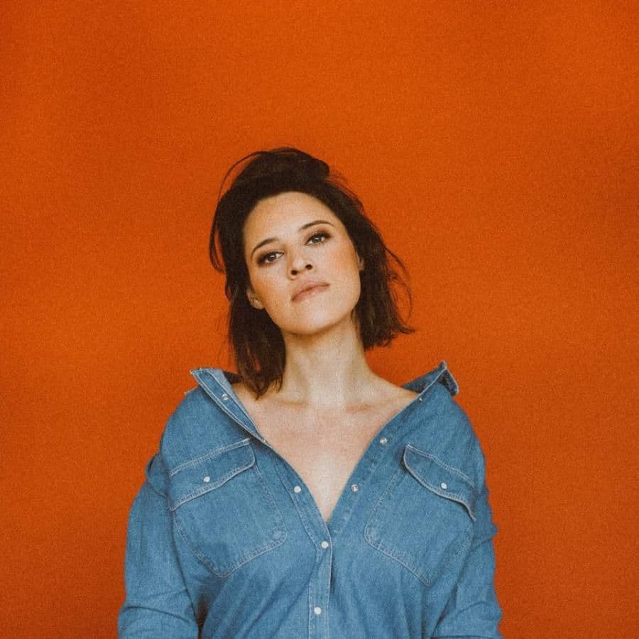 Ola Igboaka śpiewa o Londynie