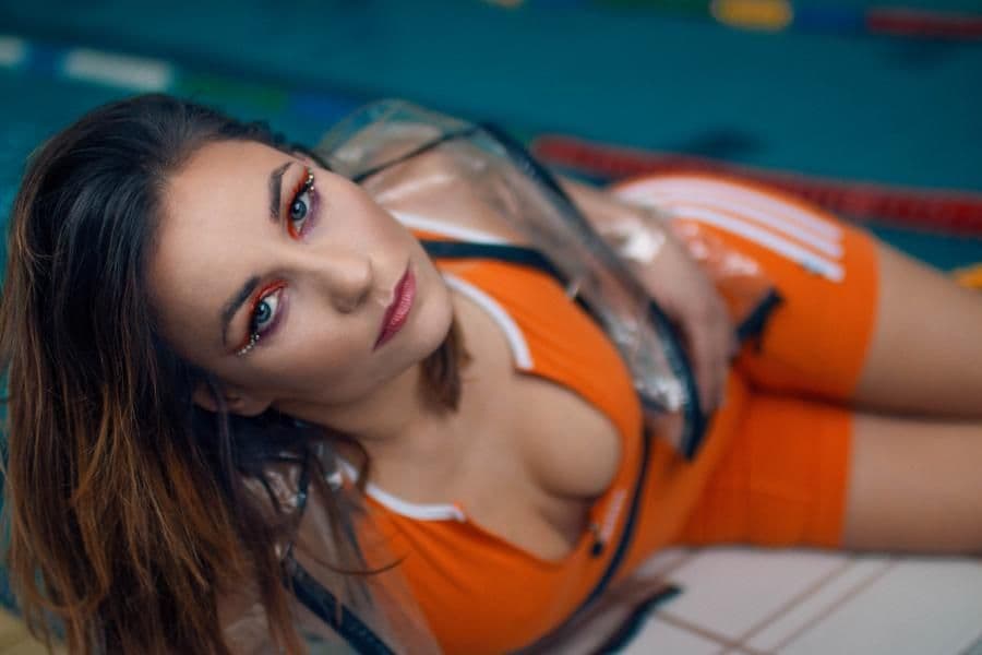 O.Y.S. wydała dwie wersje 'Znaków'