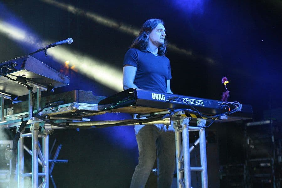 Pierwszy solowy singel Michała Łapaja z Riverside