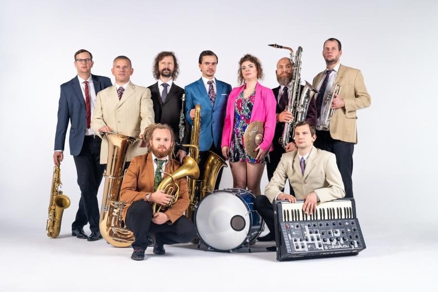 'Prawdziwie polskie techno' od Fanfara Awantura