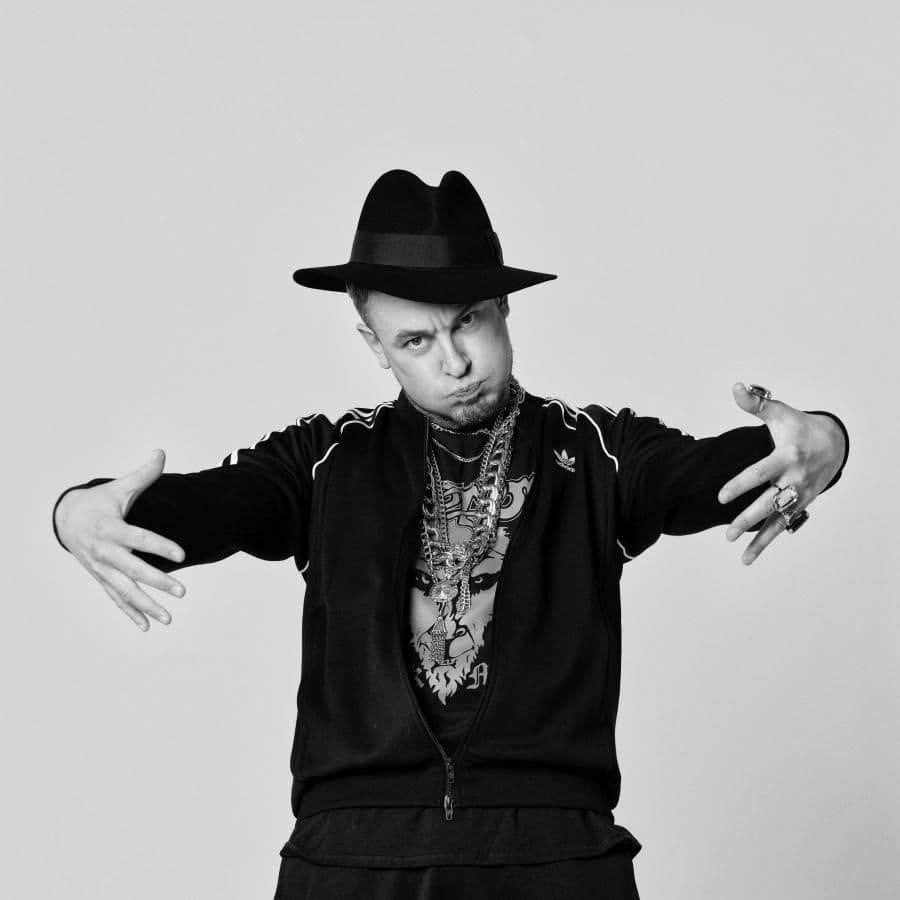 Spięty wyda solową płytę