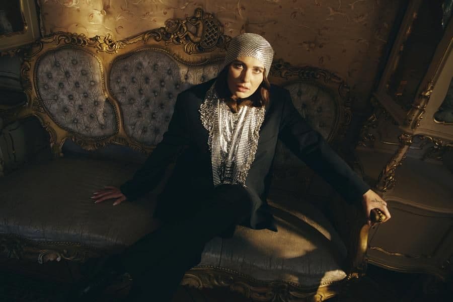 Ugorna przedstawia swoją 'Nową Herstorię'