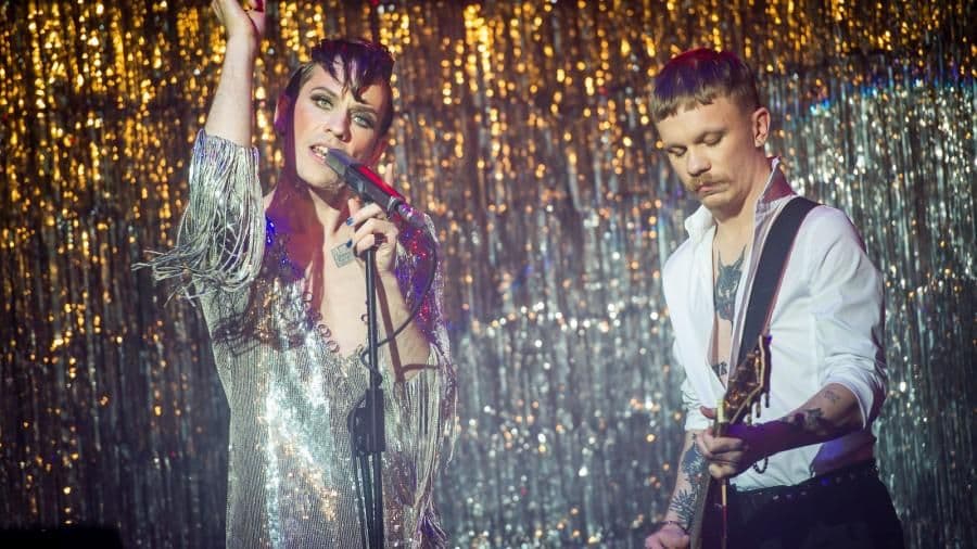 Vulgarny singel Swiernalisa i WaluśKraksaKryzys