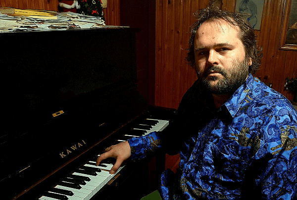 Tomasz Kowalczyk wydał "Heroinimusa"