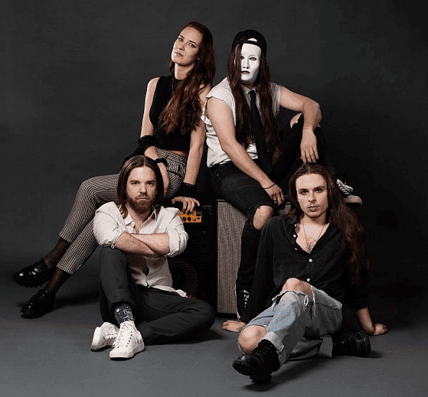 Śląskie Trackstone wyda debiutanckie "Little"