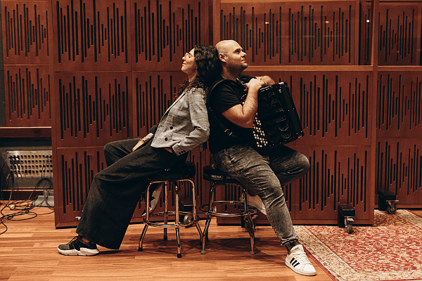 Daria Zaradkiewicz i Paweł A. Nowak zapraszają na apéritif